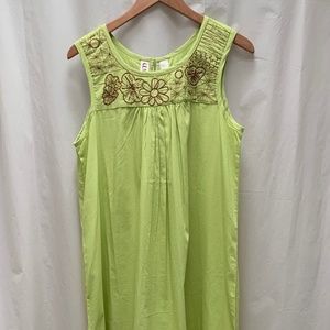 Beading and embroidery details on this pretty green casual dress size Lg.  NWOT